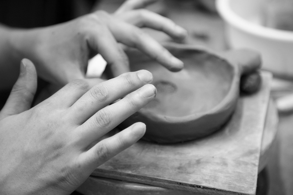 CERAMICS STUDIO: HANDBUILDING 101 (Winter)