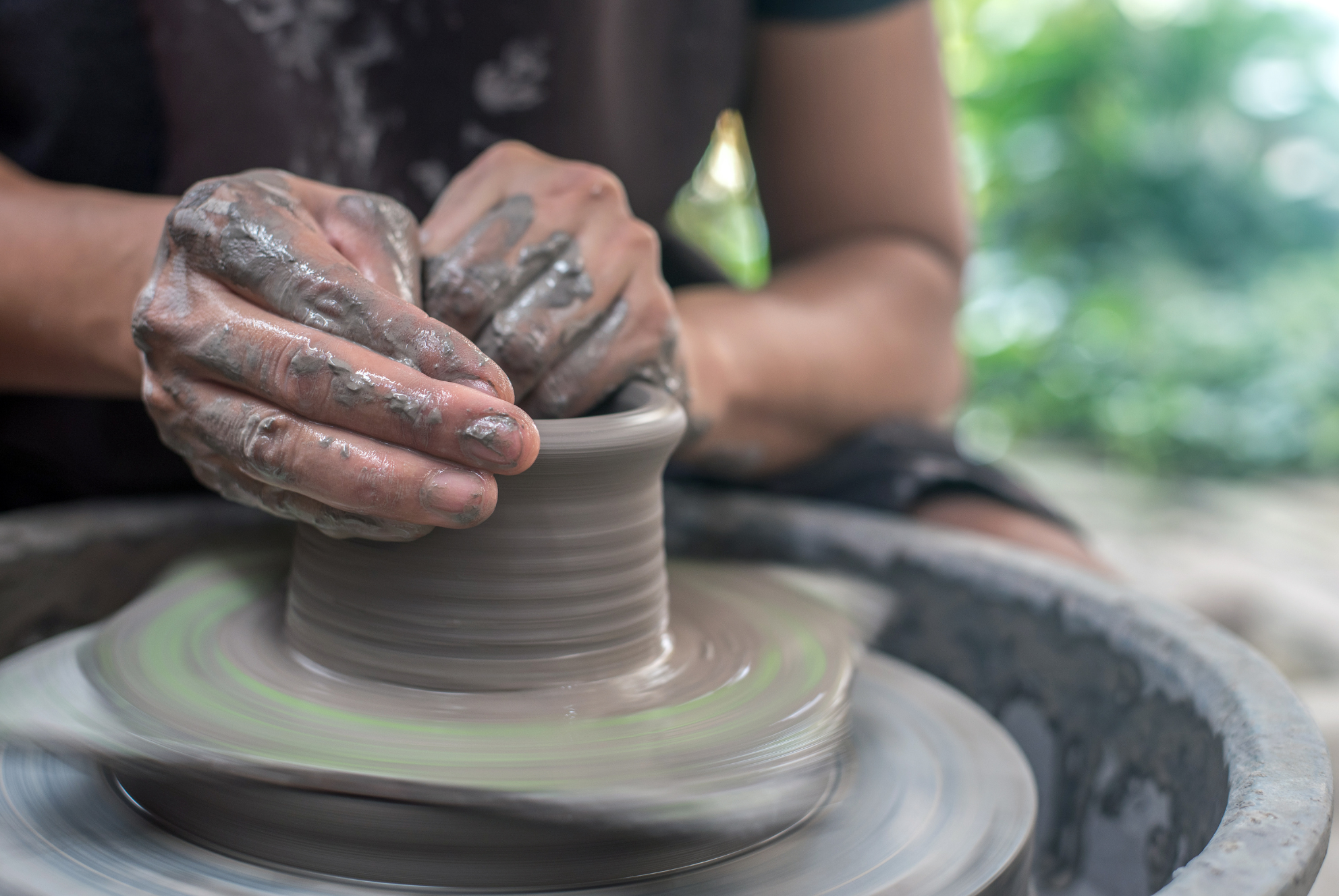 CERAMICS STUDIO: WHEEL-THROWING 101 (September-October)